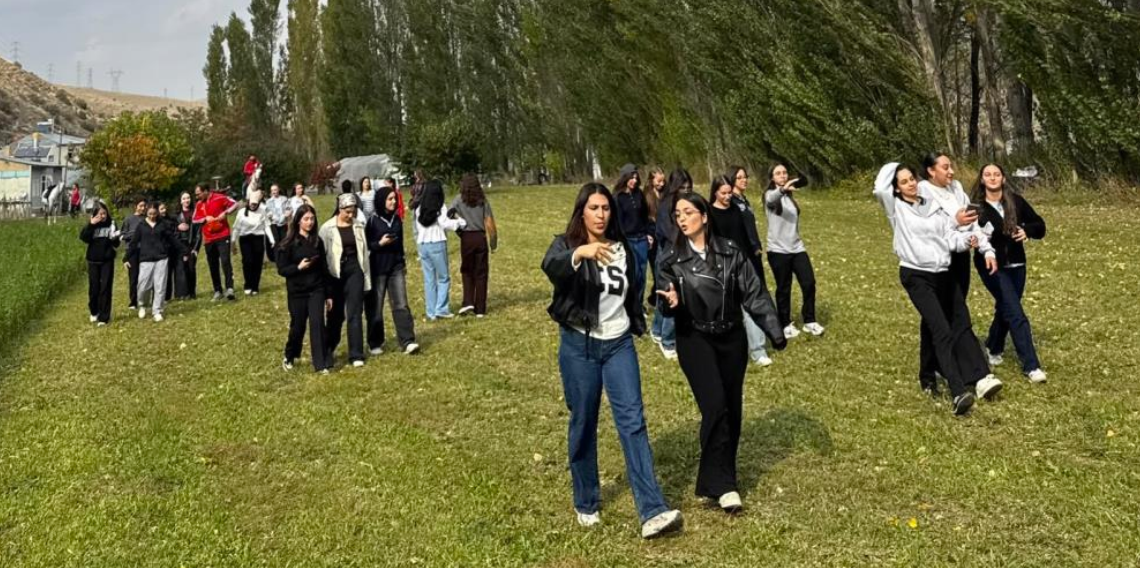 Öğrenciler çiftlikte bağımlılığa karşı bilinçlendirildi