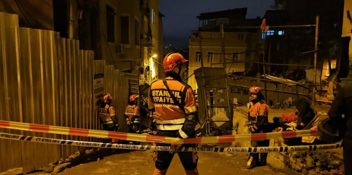 Beyoğlu'nda çöken 5 katlı binada arama çalışmaları tamamlandı