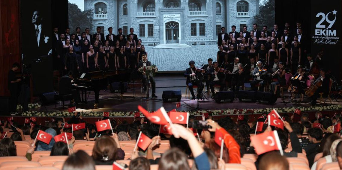 İnönü Üniversitesinde Cumhuriyetin Ezgileri yankılandı