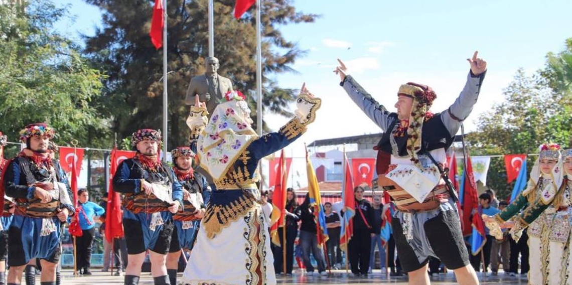 Köşk'te 29 Ekim Cumhuriyet Bayramı'nın 103.yılı coşkusu yaşandı