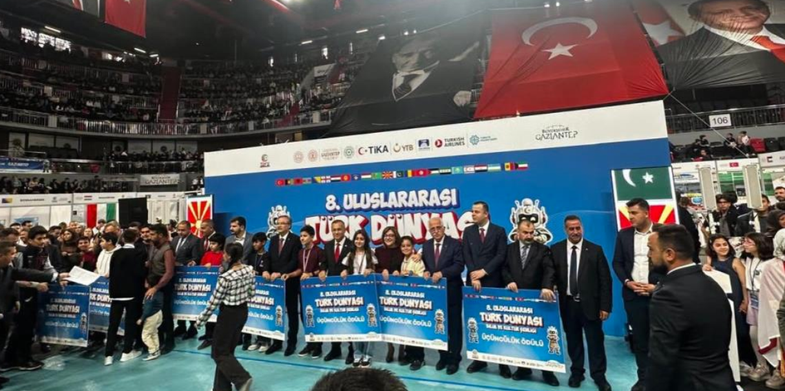 BİLSEM öğrencisinden uluslararası bilim şenliğinde çifte üçüncülük