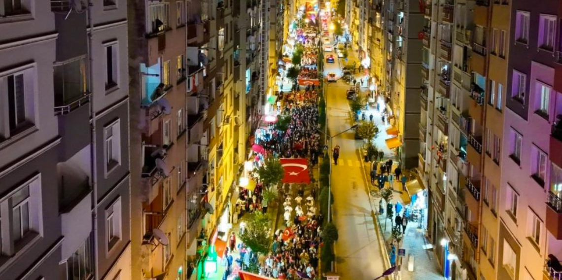 Giresun'da on binler Cumhuriyet için yürüdü