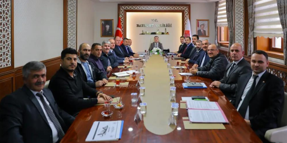 Bayburt’ta KÖYDES yatırımları görüşüldü: Köylerin ihtiyaçları ele alındı
