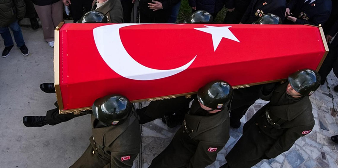 Hakkari'den kahreden haber! Sınırda açılan ateş bir askerimizi şehit etti